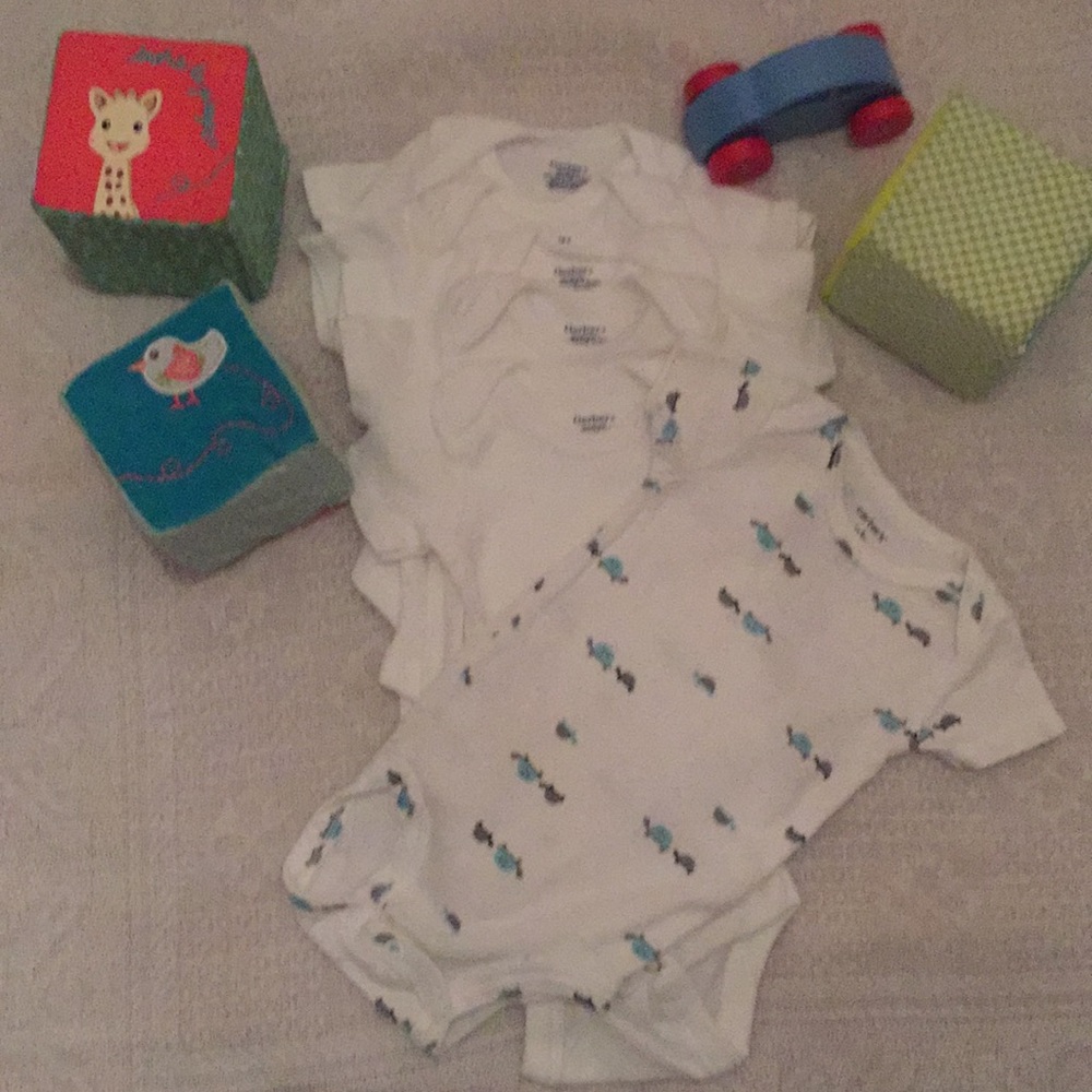 Newborn 6 onesies